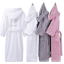 Long hiver en peluche épaisse épaisse matériaux de style hôtel couple de chemise de nuit pure coton absorbant à séchage rapide